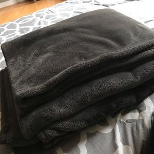 Microplush bed blanket